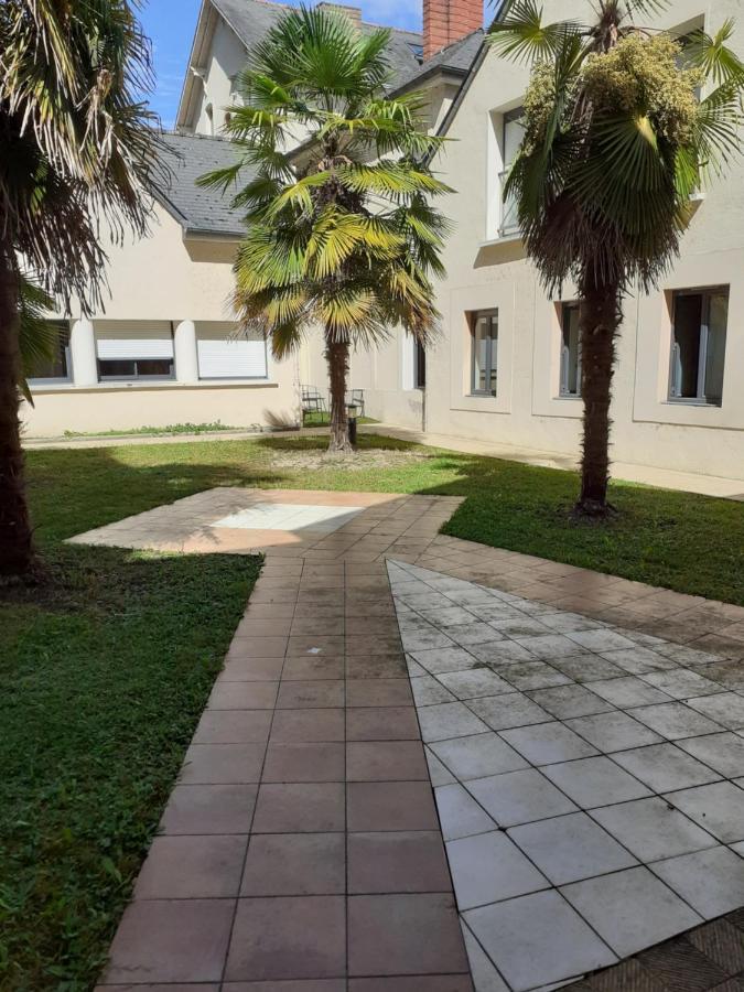 Appartement Rien Que Pour Vous Proche Centre Ville Λαβάλ Εξωτερικό φωτογραφία